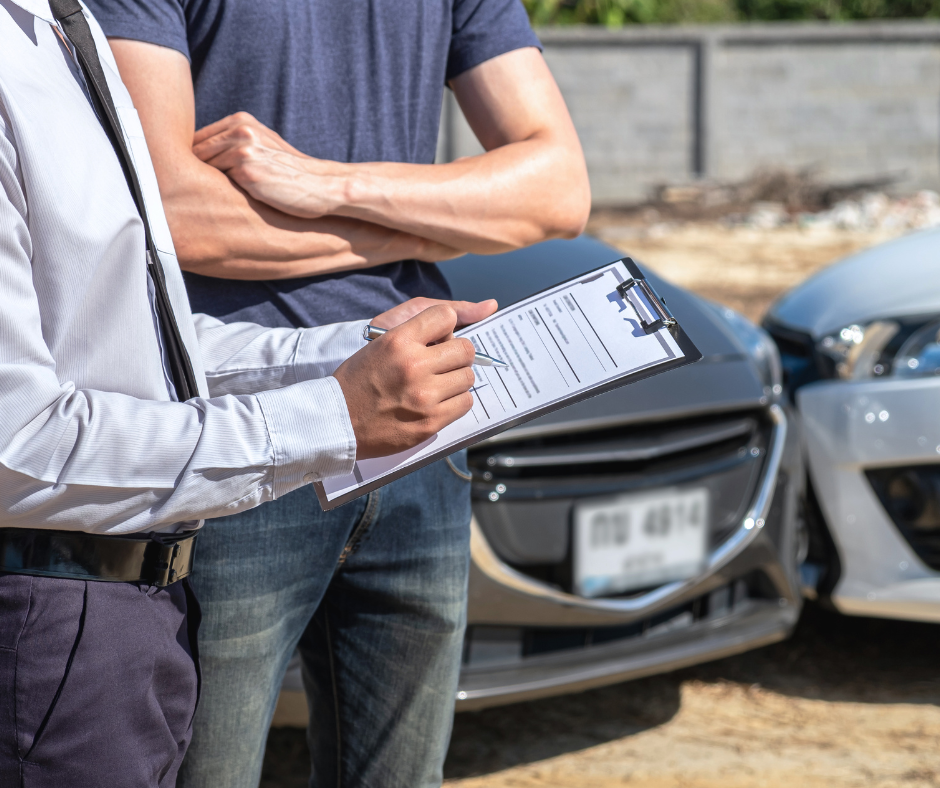 What is the average settlement for a car accident injury?